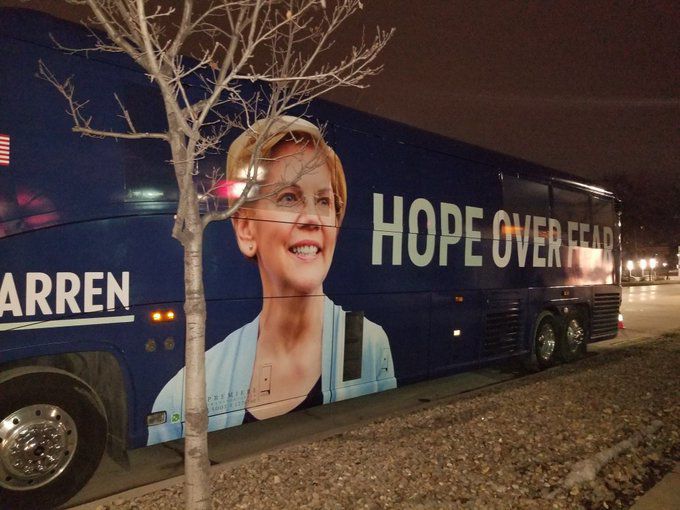 Elizabeth Warren's campaign bus